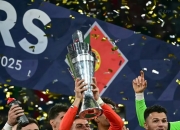 im电游官方网站-包含罗马尼亚主场逆转克罗地亚，成功杀入欧预赛半决赛的词条