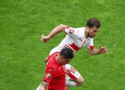 im电游官方网站-圣埃蒂安球员们拼尽全力，捍卫胜利的简单介绍