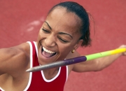 im电竞APP-时光洪流里的帝王登基，国王一波流淹没老鹰，东契奇满分评分加冕