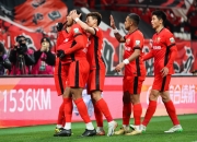 im电游平台-中场核心表现出色，助球队连胜晋级