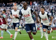 im电游游戏-利兹联势不可挡，冲击英超榜首