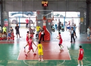 IM电竞官网入口-高手篮球赛场谁与争锋尽显百家争鸣