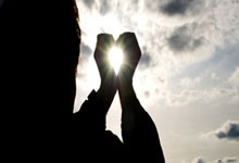 IM电竞官网入口-温布利风暴夜：钢铁三狮撕碎红白铠甲