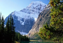 im电游平台-恩菲尔德备战细节频出，球队积极调整状态