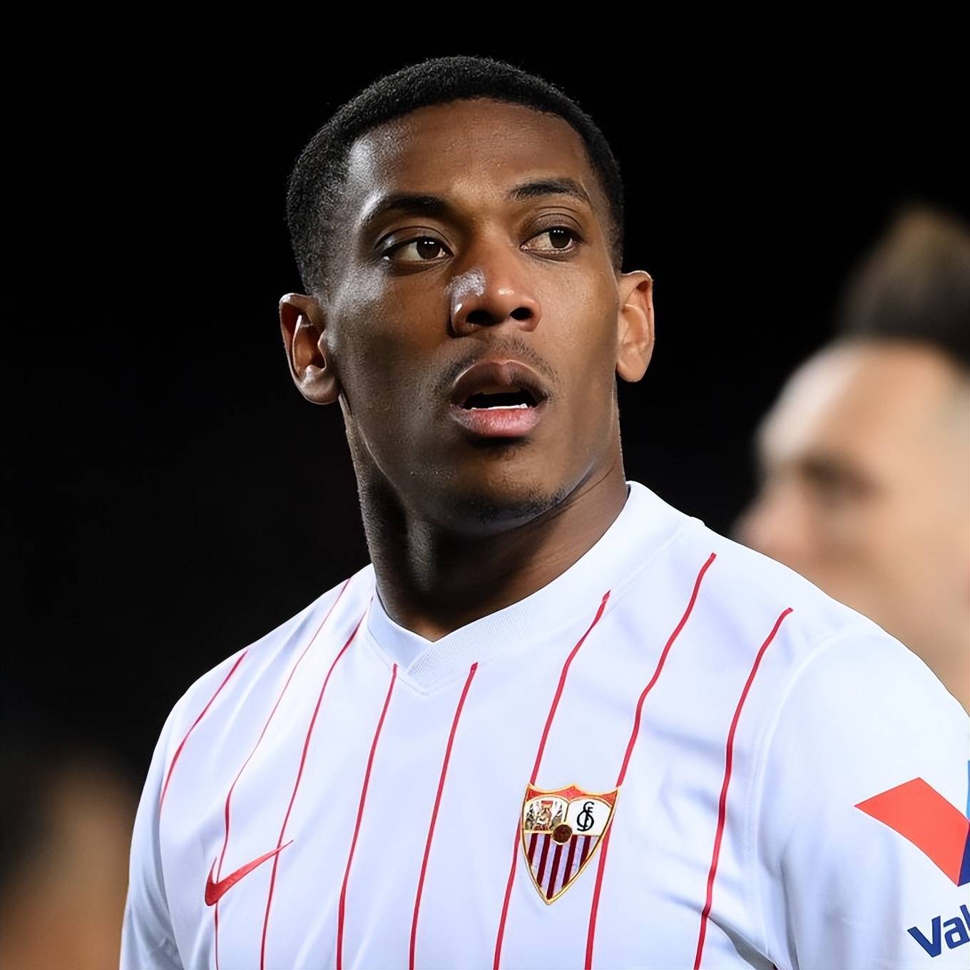 关于曼联新援:拉夫尔-瓜瓦尼生涯第百球的信息 关于曼联新援:拉夫尔-瓜瓦尼生涯第百球的信息