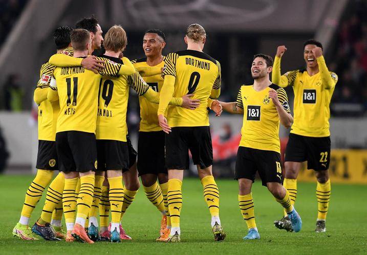 关于法兰克福球迷积极早早赛季,期待好成绩的信息 关于法兰克福球迷积极早早赛季,期待好成绩的信息