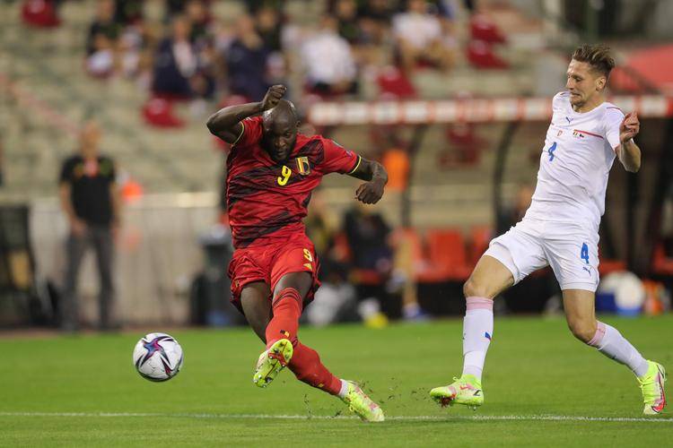 捷克队在紧张比赛中取胜,晋级淘汰赛 捷克队在紧张比赛中取胜,晋级淘汰赛