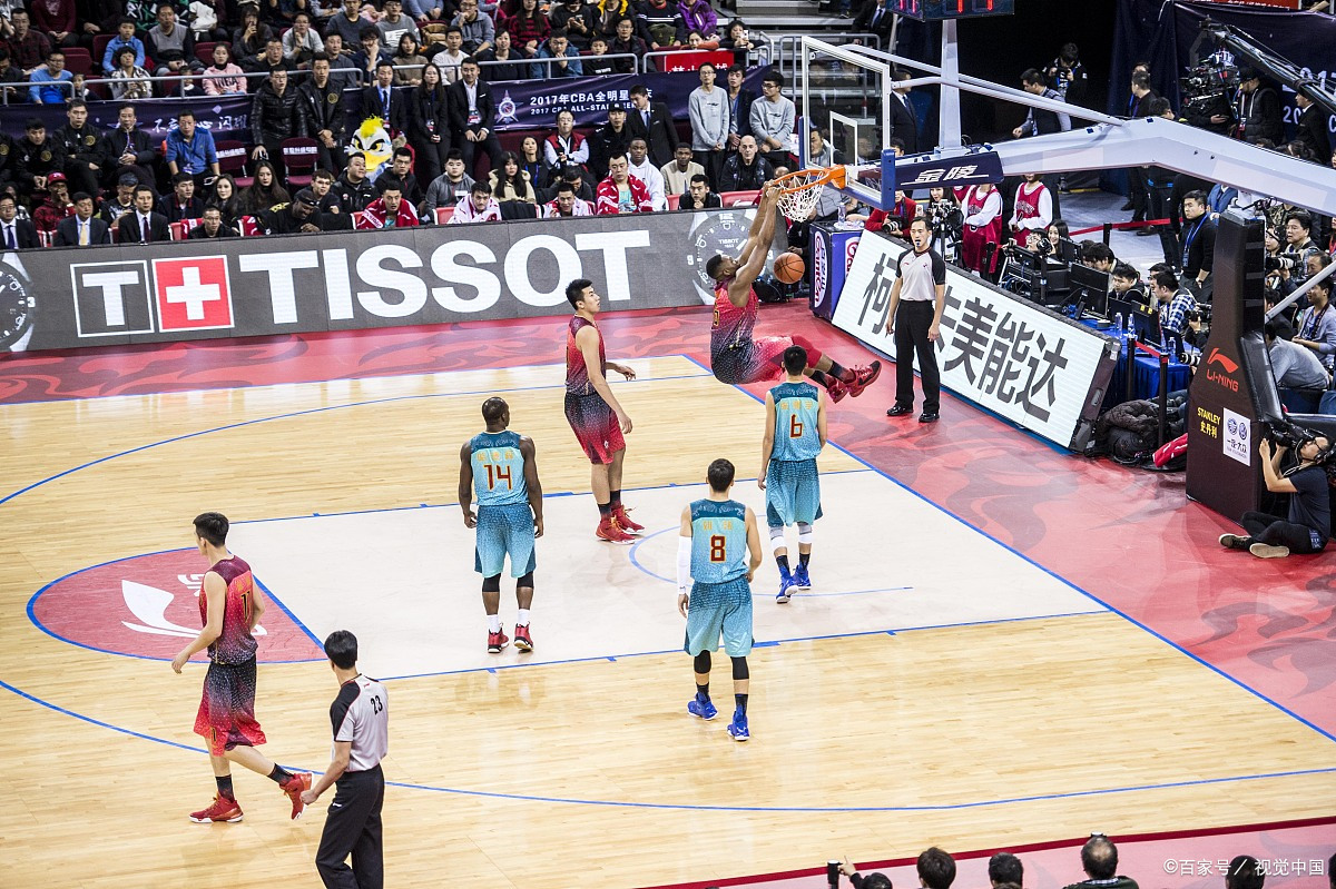 包含太阳主场胜出,球迷欢呼雀跃庆祝的词条 包含太阳主场胜出,球迷欢呼雀跃庆祝的词条