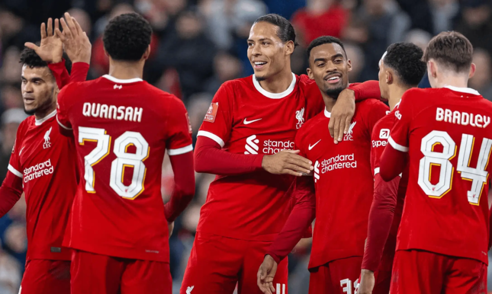 利物浦新援助攻破门,英超领头羊领先优势扩大的简单介绍 利物浦新援助攻破门,英超领头羊领先优势扩大的简单介绍