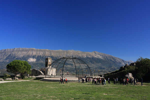 波黑对战黑山，全力以赴迎接胜利的简单介绍
