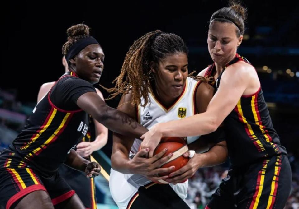 桑德豪森客场大胜对手,实现主帅复出后首胜的简单介绍 桑德豪森客场大胜对手,实现主帅复出后首胜的简单介绍