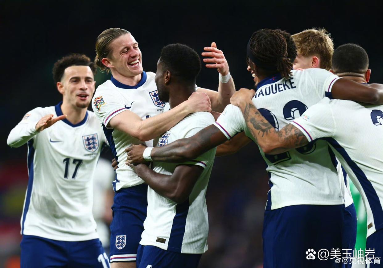 包含爱尔兰队击败波兰,步入欧锦赛参赛殿堂的词条 包含爱尔兰队击败波兰,步入欧锦赛参赛殿堂的词条