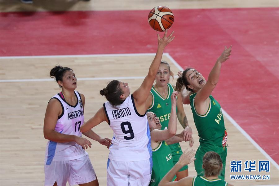 阿根廷女子队在篮球比赛中遭遇惨败 阿根廷女子队在篮球比赛中遭遇惨败