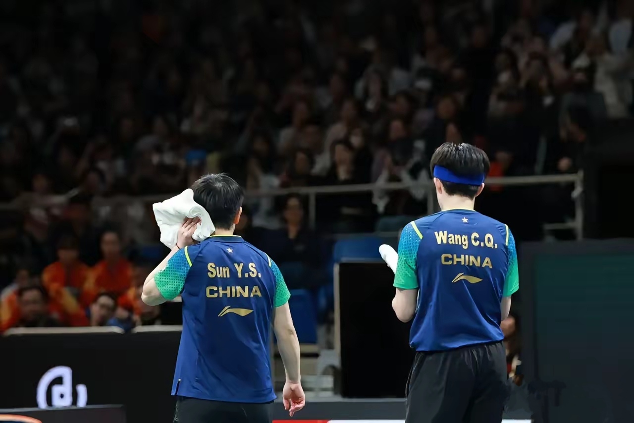 严阵以待,球队备战下一轮对决 严阵以待,球队备战下一轮对决