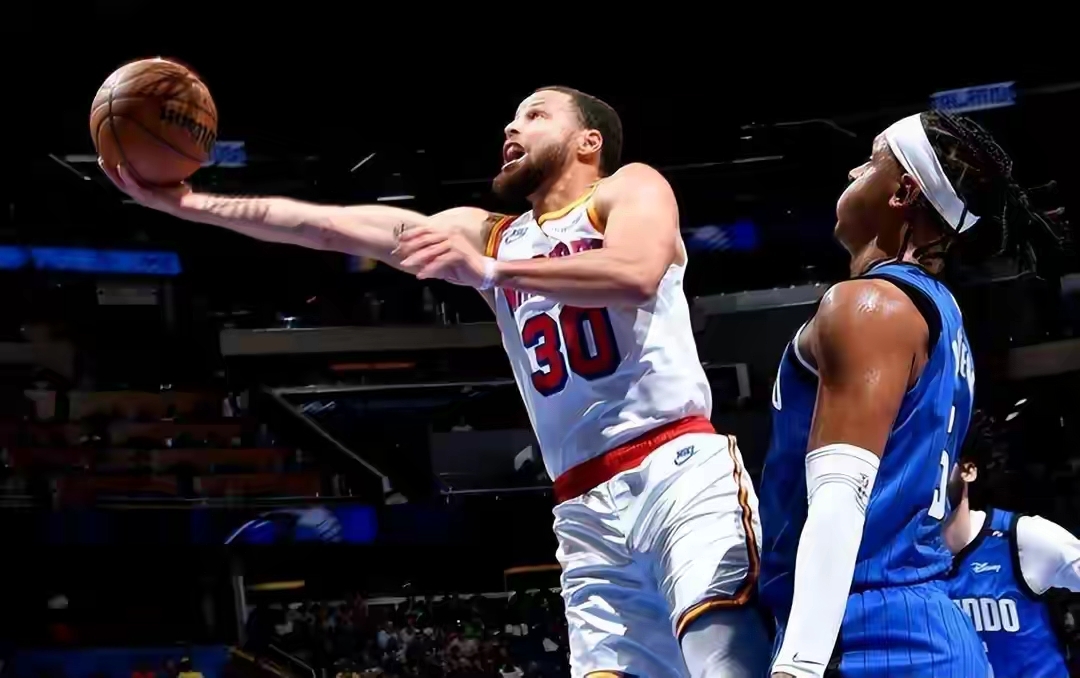 新赛季开局受挫,球队需迅速调整状态 新赛季开局受挫,球队需迅速调整状态