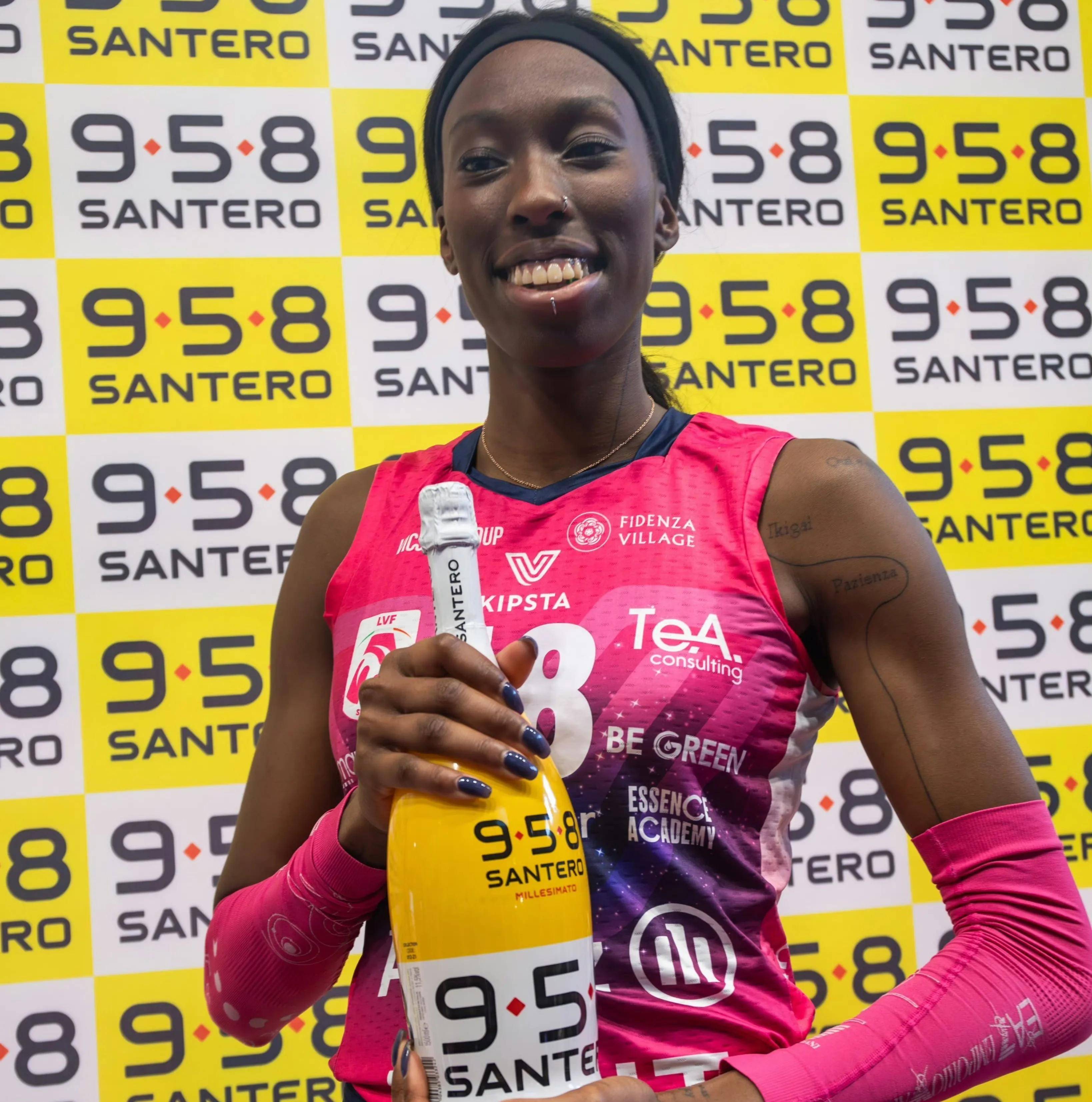 意大利队率先通过女子体操预选赛 意大利队率先通过女子体操预选赛