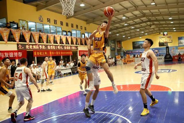 精彩篮球赛事频传,运动员实力风生水起的简单介绍 精彩篮球赛事频传,运动员实力风生水起的简单介绍