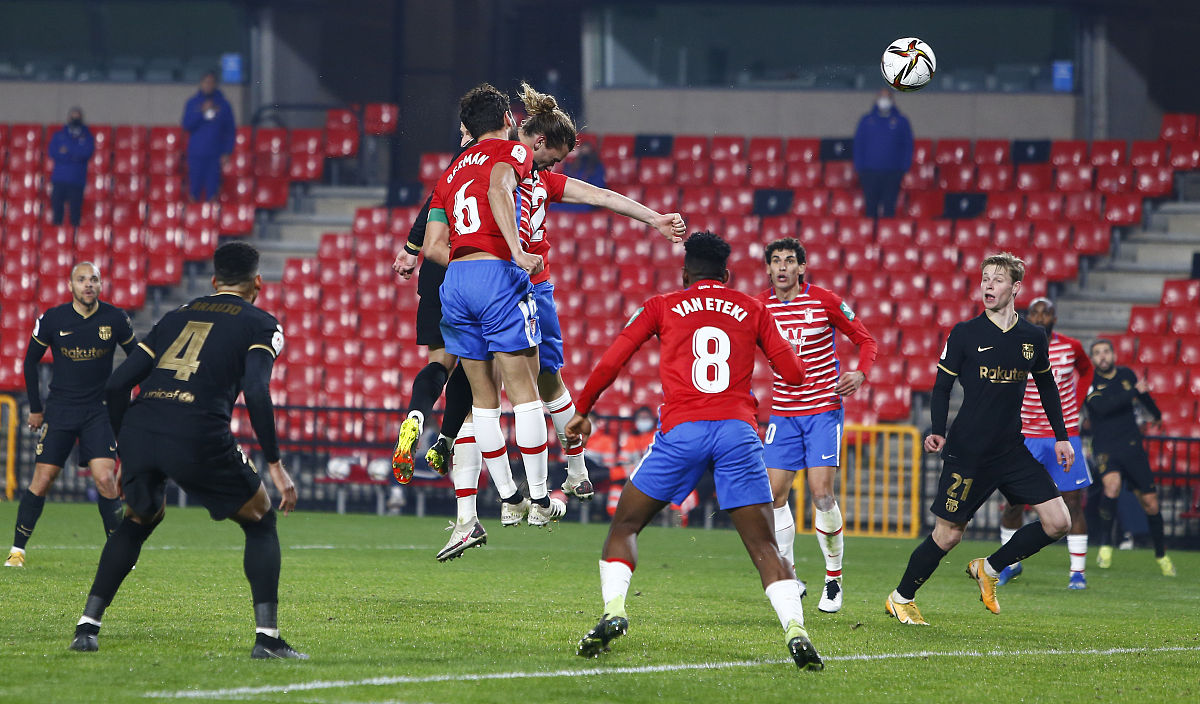 格拉纳达对阵瓦拉多利德,胜负难分 格拉纳达对阵瓦拉多利德,胜负难分