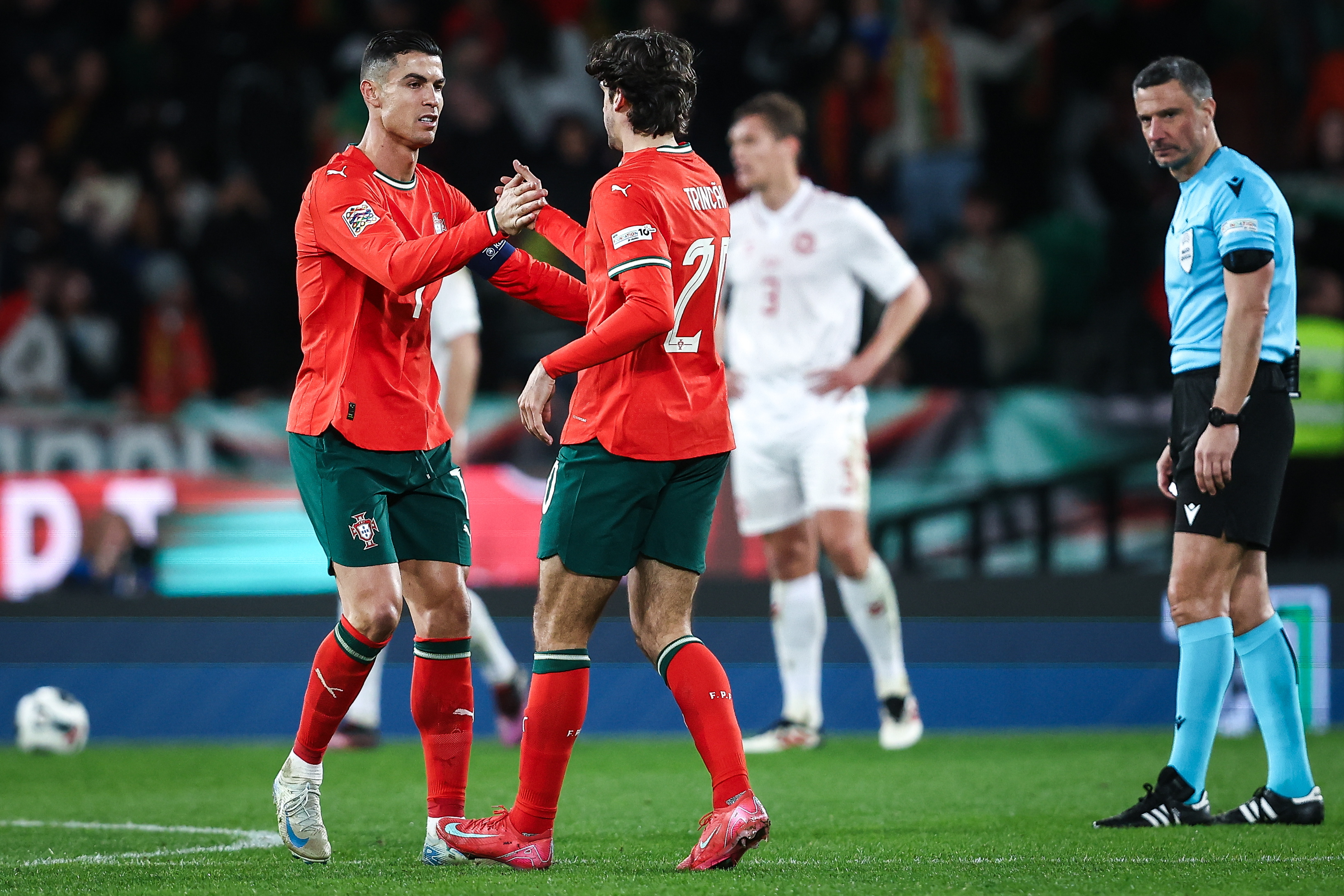 欧预赛:葡萄牙大胜挫败摩洛哥欢腾一片 欧预赛:葡萄牙大胜挫败摩洛哥欢腾一片