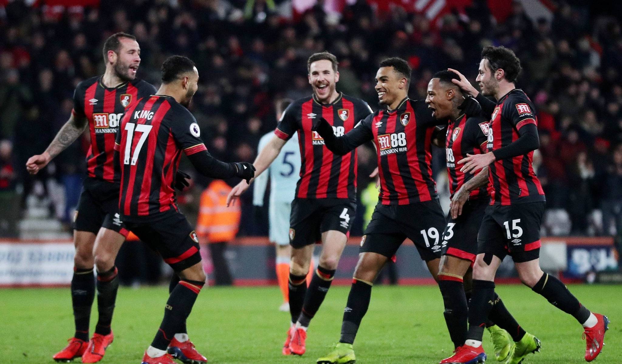 伯恩茅斯客场-大胜布莱顿,终结连败 伯恩茅斯客场-大胜布莱顿,终结连败