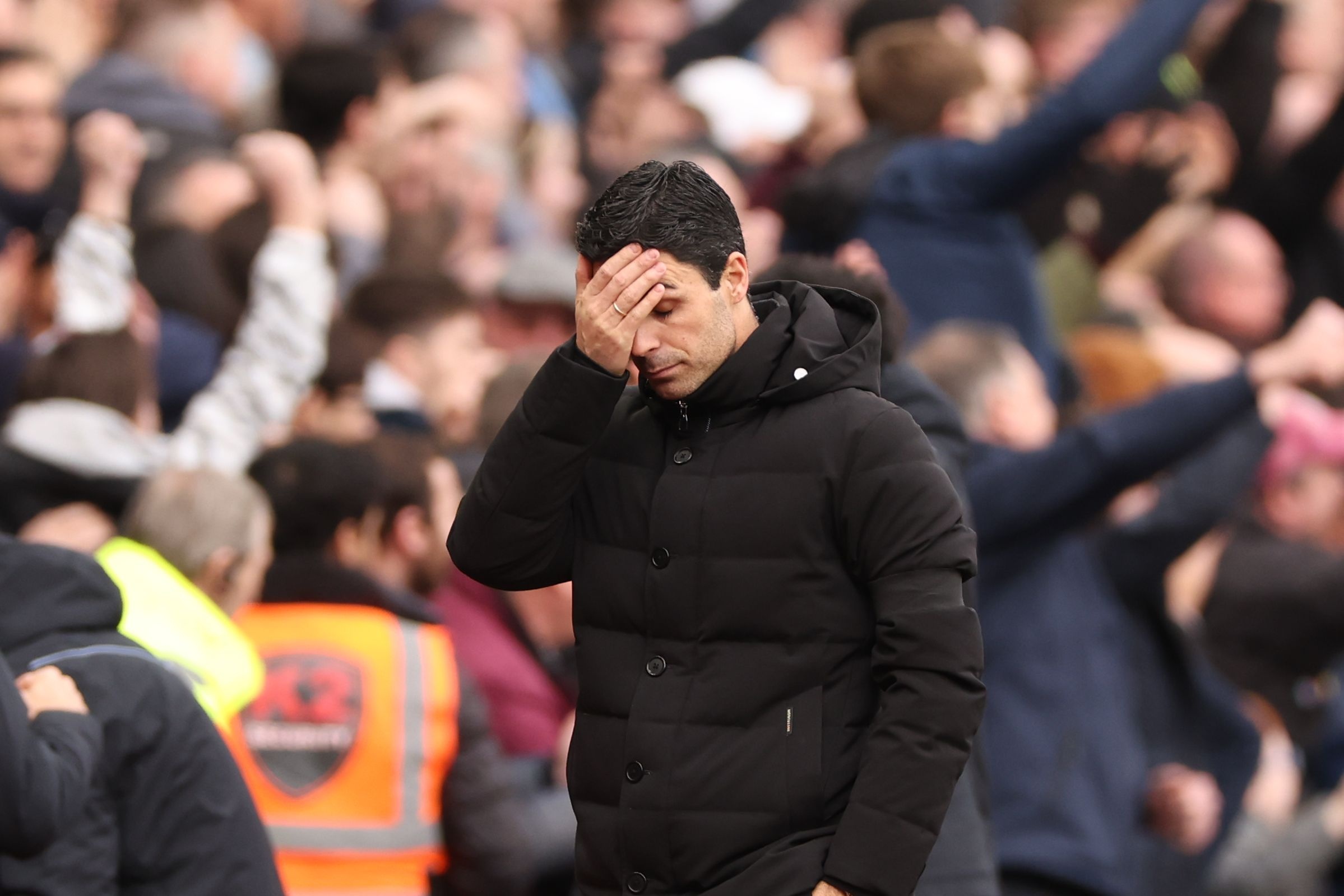 利物浦客场战平,失去登顶机会 利物浦客场战平,失去登顶机会