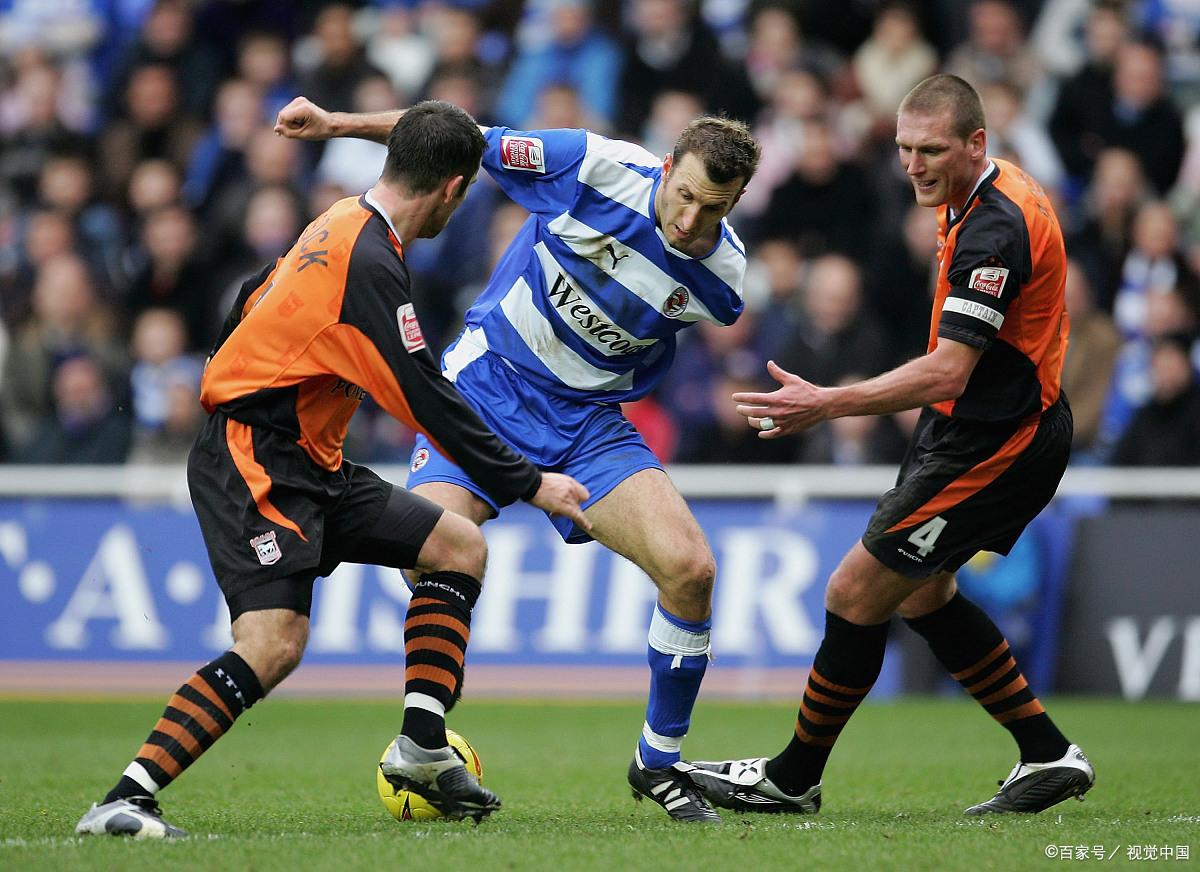 南特球员击败对手,获得宝贵三分 南特球员击败对手,获得宝贵三分