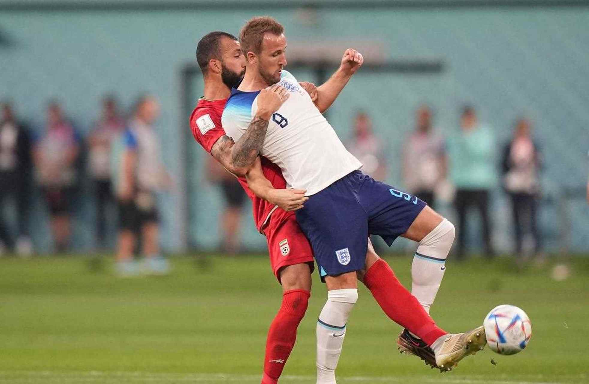 关于顶尖球队在一场激烈的比赛中战平的信息 关于顶尖球队在一场激烈的比赛中战平的信息