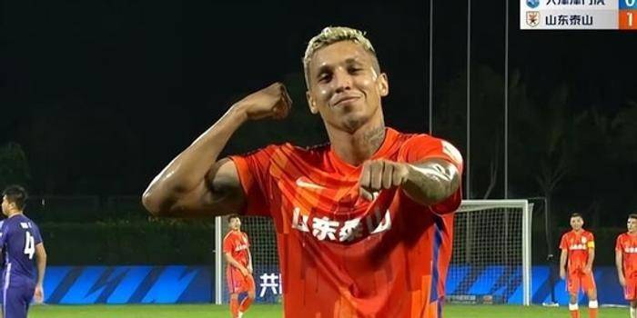 鲁能主场战平,顶尖对决仍未分出胜负 鲁能主场战平,顶尖对决仍未分出胜负