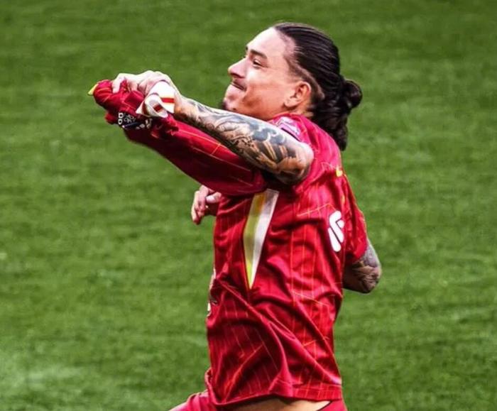 那不勒斯客场取胜,欧洲赛区梦想不灭 那不勒斯客场取胜,欧洲赛区梦想不灭