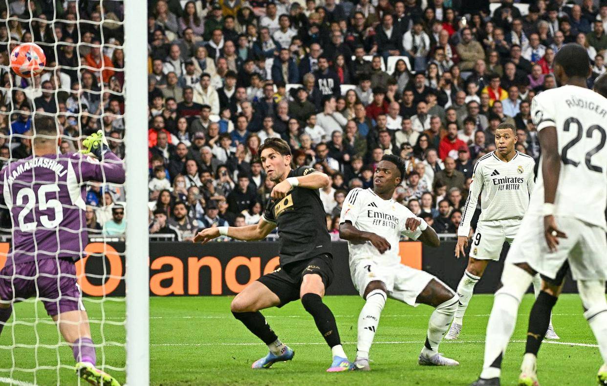 瓦伦西亚客场小胜皇家马德里 瓦伦西亚客场小胜皇家马德里