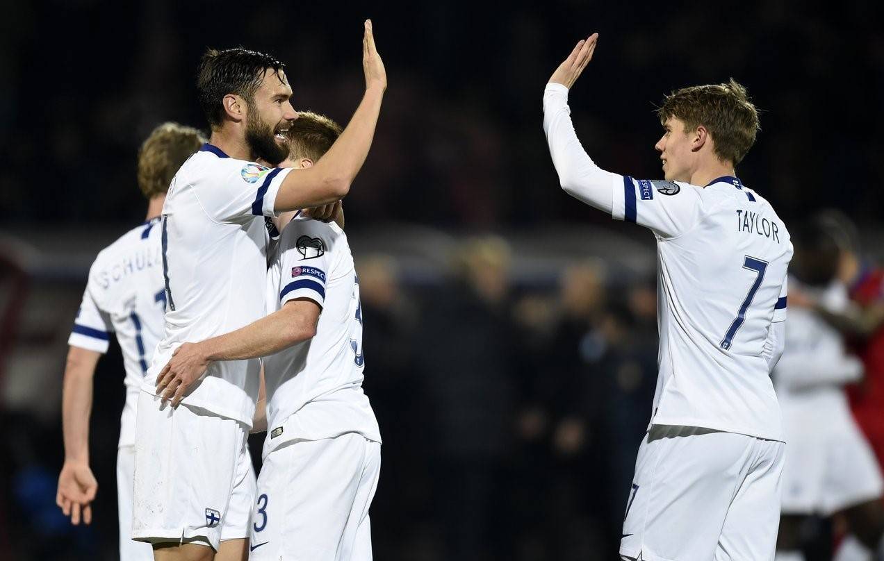 荷兰国家队在客场击败拉脱维亚，稳固实力