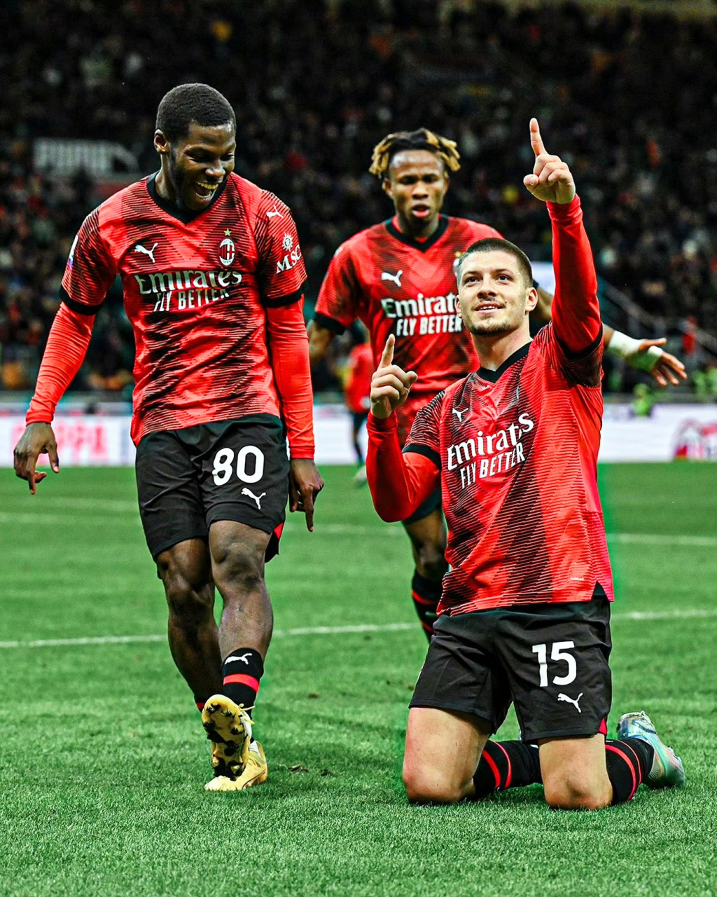 意甲米兰俱乐部积极备战下一场比赛 意甲米兰俱乐部积极备战下一场比赛