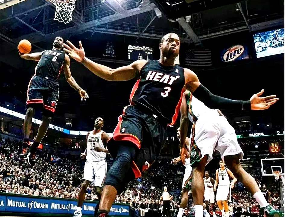 湖人大胜灰熊,戴维斯砍下25分 湖人大胜灰熊,戴维斯砍下25分