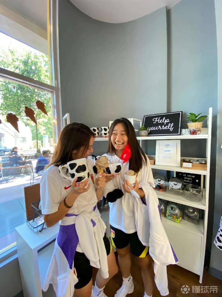 包含中超球队球员在社交媒体上晒自画的词条 包含中超球队球员在社交媒体上晒自画的词条