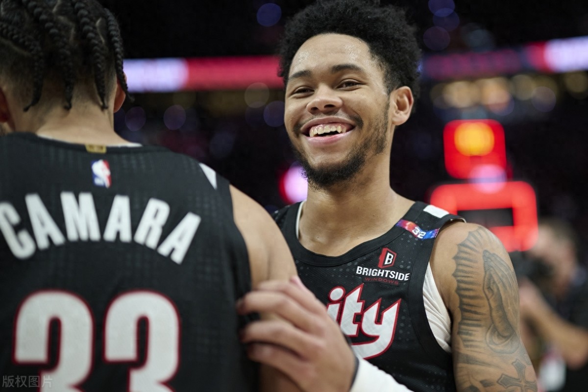 包含开拓者大将因伤将缺席季后赛关键战役的词条 包含开拓者大将因伤将缺席季后赛关键战役的词条