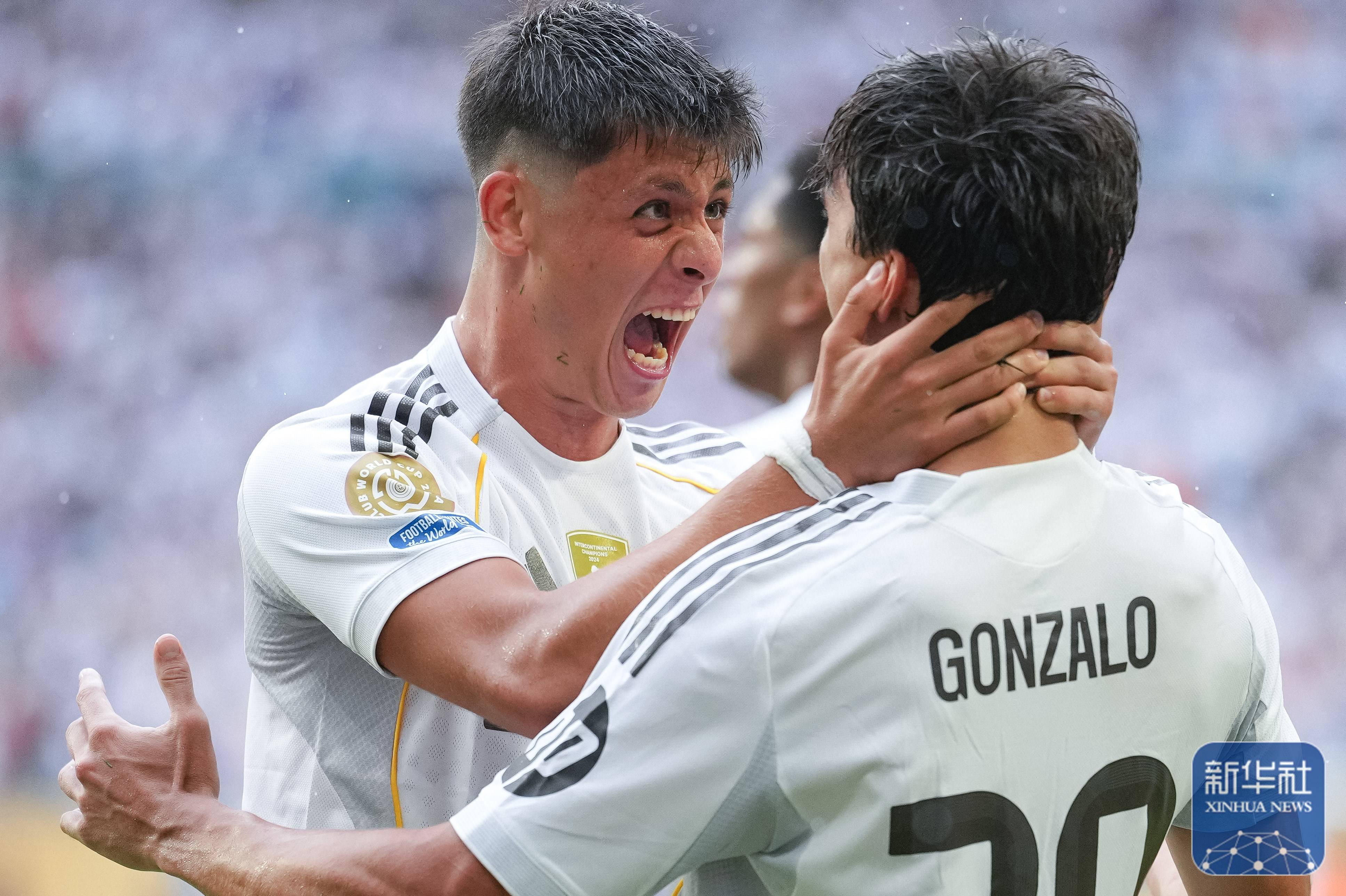 南部球队势头强劲,迎来多场连胜 南部球队势头强劲,迎来多场连胜