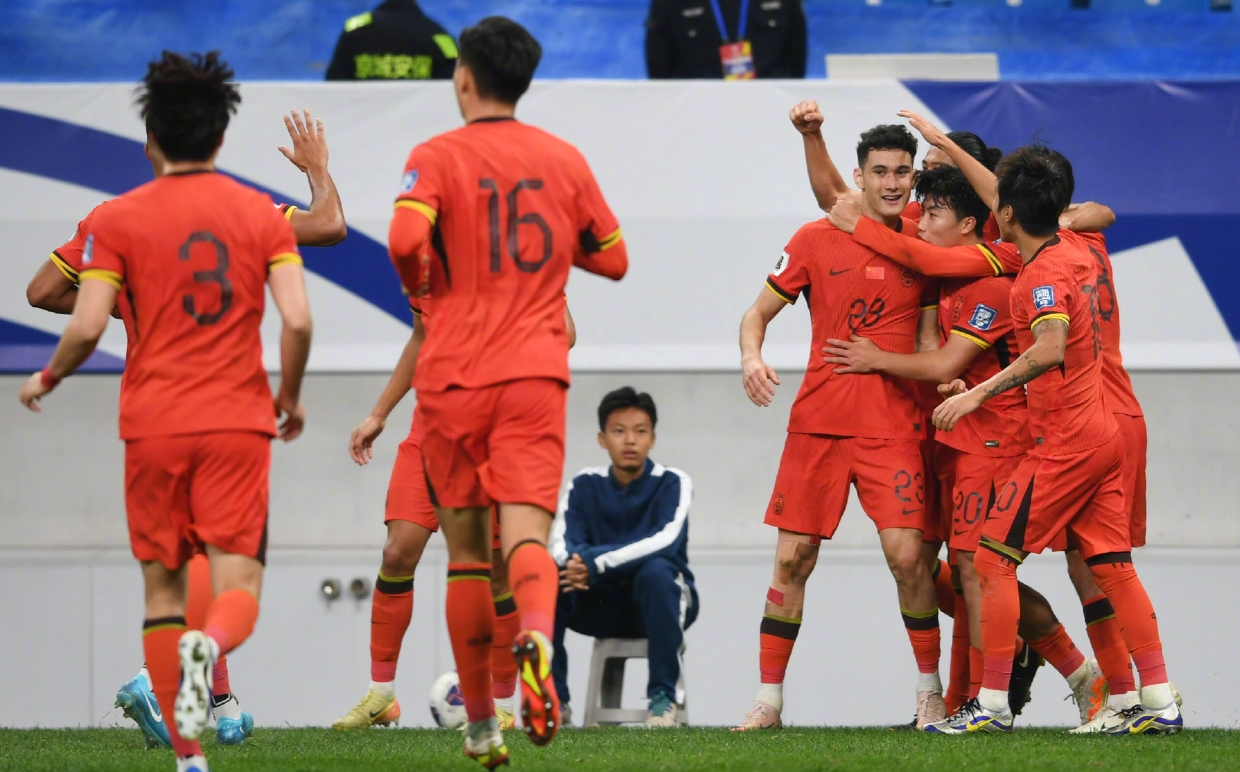 印尼队力克泰国队，郑思维带队取胜