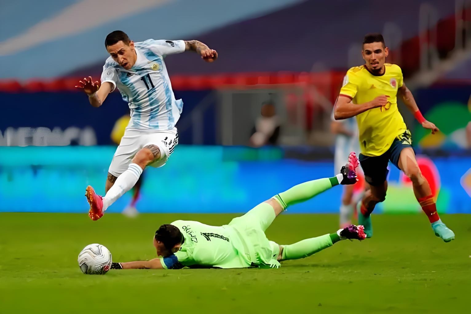 包含法国鏖战阿根廷,阿奎罗高光表现的词条 包含法国鏖战阿根廷,阿奎罗高光表现的词条