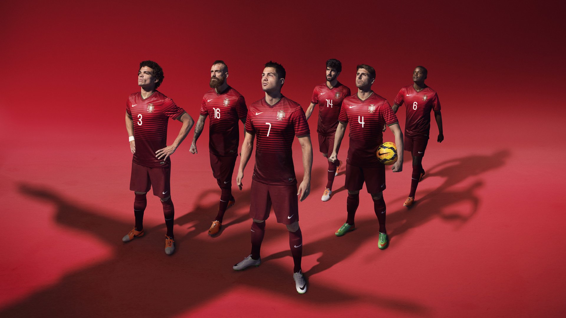 当三狮披上蓝袍，卡马文加在伦敦午夜的独角戏